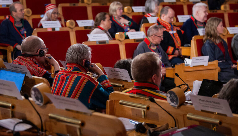 sametingsledamöter i plenum