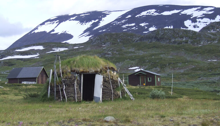 torvkåta och stugor